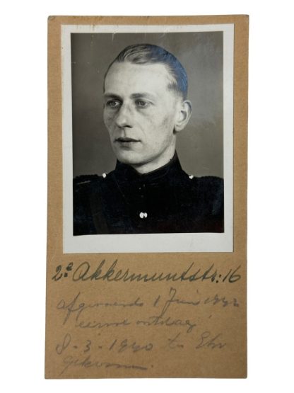 Original WWII Nederlandsche SS appèl booklet with portrait
