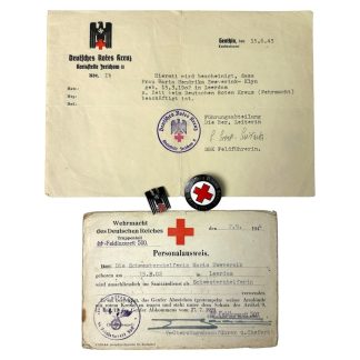 Original WWII Dutch DRK nurse volunteer grouping