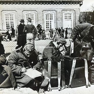 Tyske soldater på en mole ved Korsør i Danmark den 15. april 1940.