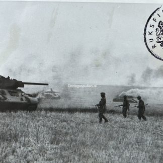Original WWII German photo of German infantry and destroyed Russian tanks near Kalatsch
