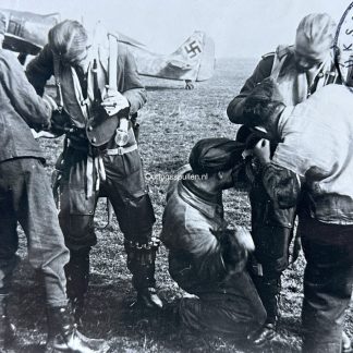 Original WWII German photo of Luftwaffe pilots