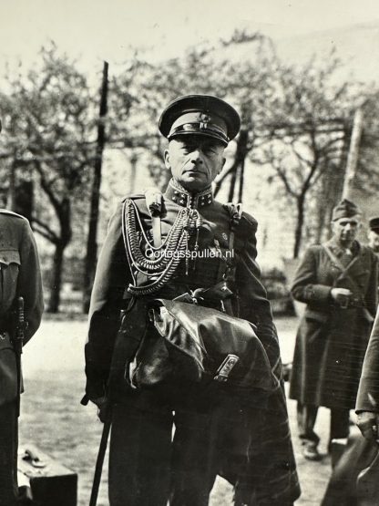 Original WWII Allied photo of liberated Dutch Army Generals in Konigstein