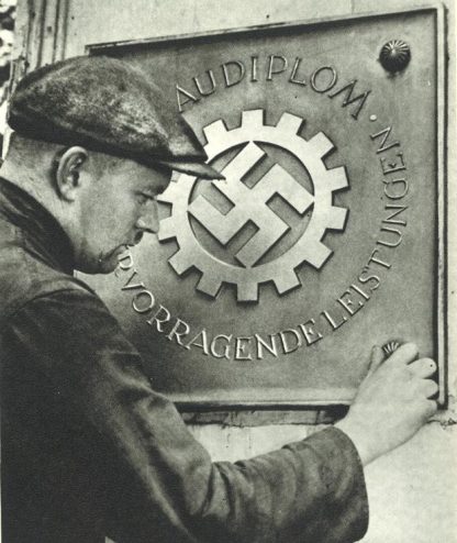 Original WWII German D.A.F. large heavy iron wall plaque 'Gaudiplom für hervorragende Leistungen'