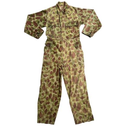 Original WWII USMC frogskin camouflage coverall - Militaria