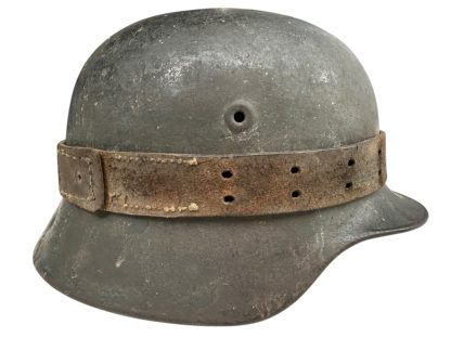 Original WWII German M40 WH (Heer) helmet with leather band for camouflage twigs - Image 2