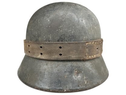 Original WWII German M40 WH (Heer) helmet with leather band for camouflage twigs - Image 4