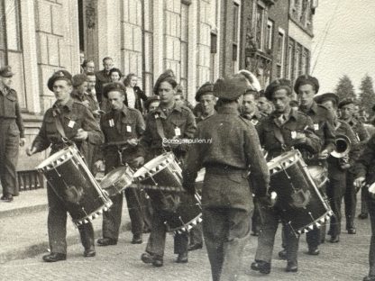 Original WWII Dutch 'Prinses Irene Brigade' photo Leiden 1945 - Image 4