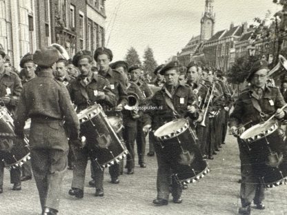 Original WWII Dutch 'Prinses Irene Brigade' photo Leiden 1945