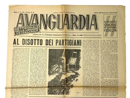 Prima pagina della rara rivista italiana delle Waffen-SS Avanguardia del 1944, con titoli propagandistici, illustrazioni e articoli della Seconda Guerra Mondiale. Un manufatto storico per ricerca e collezione.