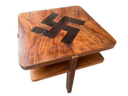 Original WWII German coffee table out the possession of Adolf Hitler in the Reichskanzlei Dienststelle Berchtesgaden - Image 2