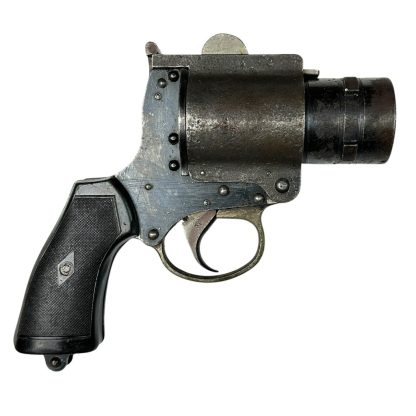 WWII British R.A.F. No. 4 MKI Webley & Scott flare gun, featuring a dark metal construction with a textured grip, short barrel, and clear engraving of the model and manufacturer, used by the Royal Air Force during World War II for signaling purposes.