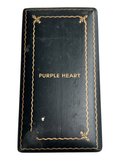 Original WWII US Purple Heart in box with buttonhole pin - Image 7