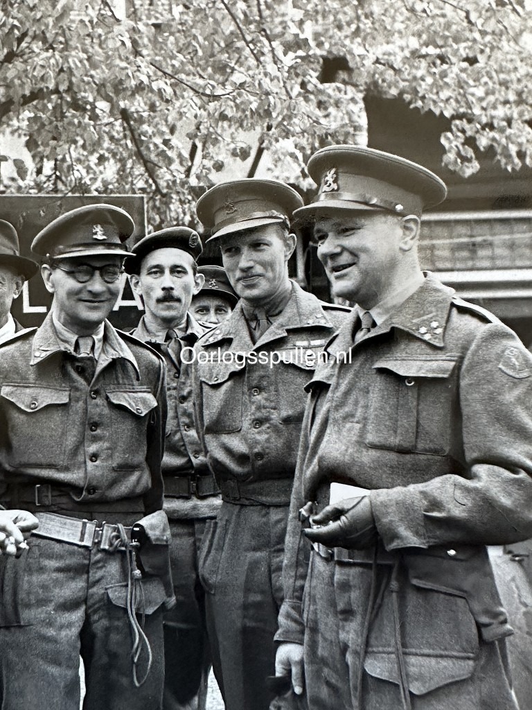 Original WWII Dutch liberation photo May 1945 Apeldoorn