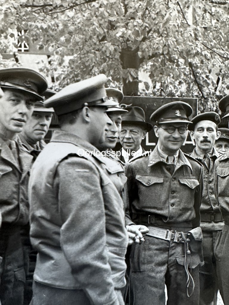 Original WWII Dutch liberation photo May 1945 Apeldoorn