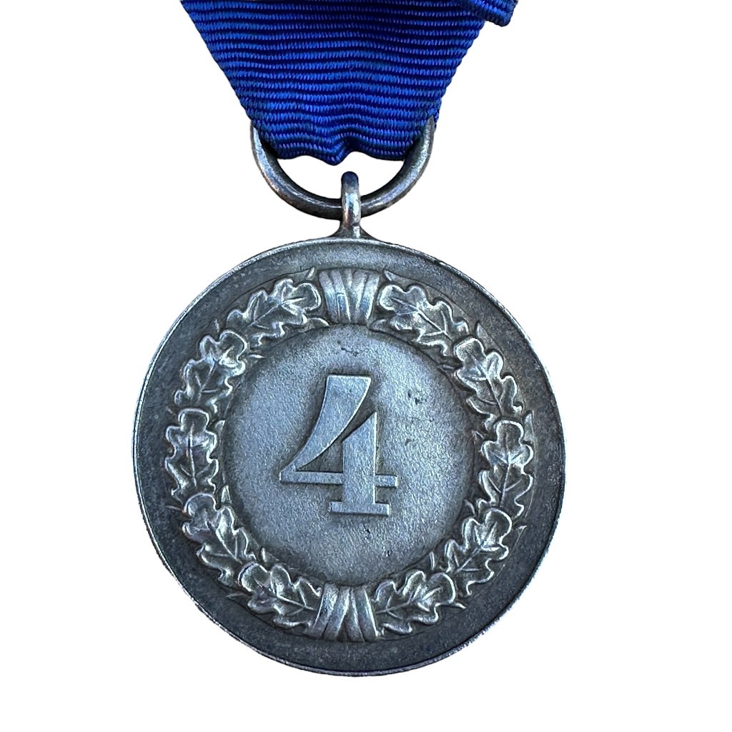 Original WWII German Wehrmacht 4 year service medal