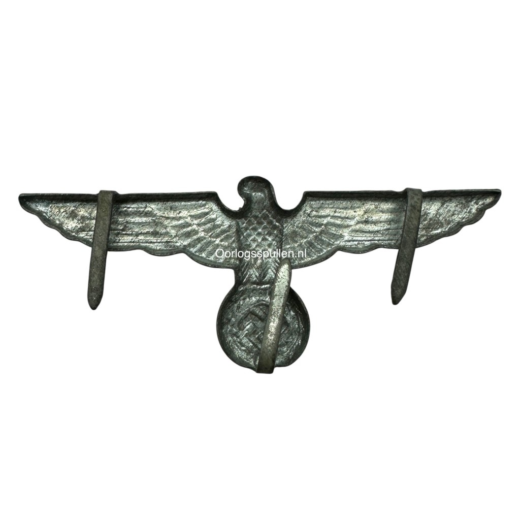 Original WWII German WH visor cap eagle