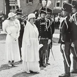 Original Pre 1940 Dutch Marechaussee photo Queen Wilhelmina in Apeldoorn