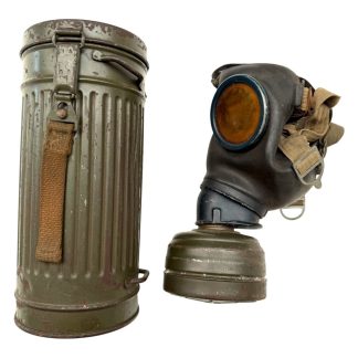 Original WWII German M31 Gas mask in canister Luftsperrabteilung 1