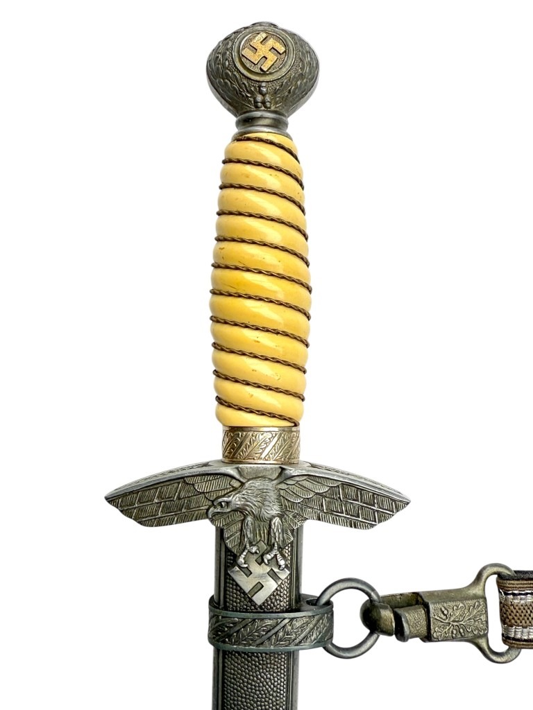 Original WWII German Luftwaffe officers dagger with hanger - Tiger Solingen - Image 5