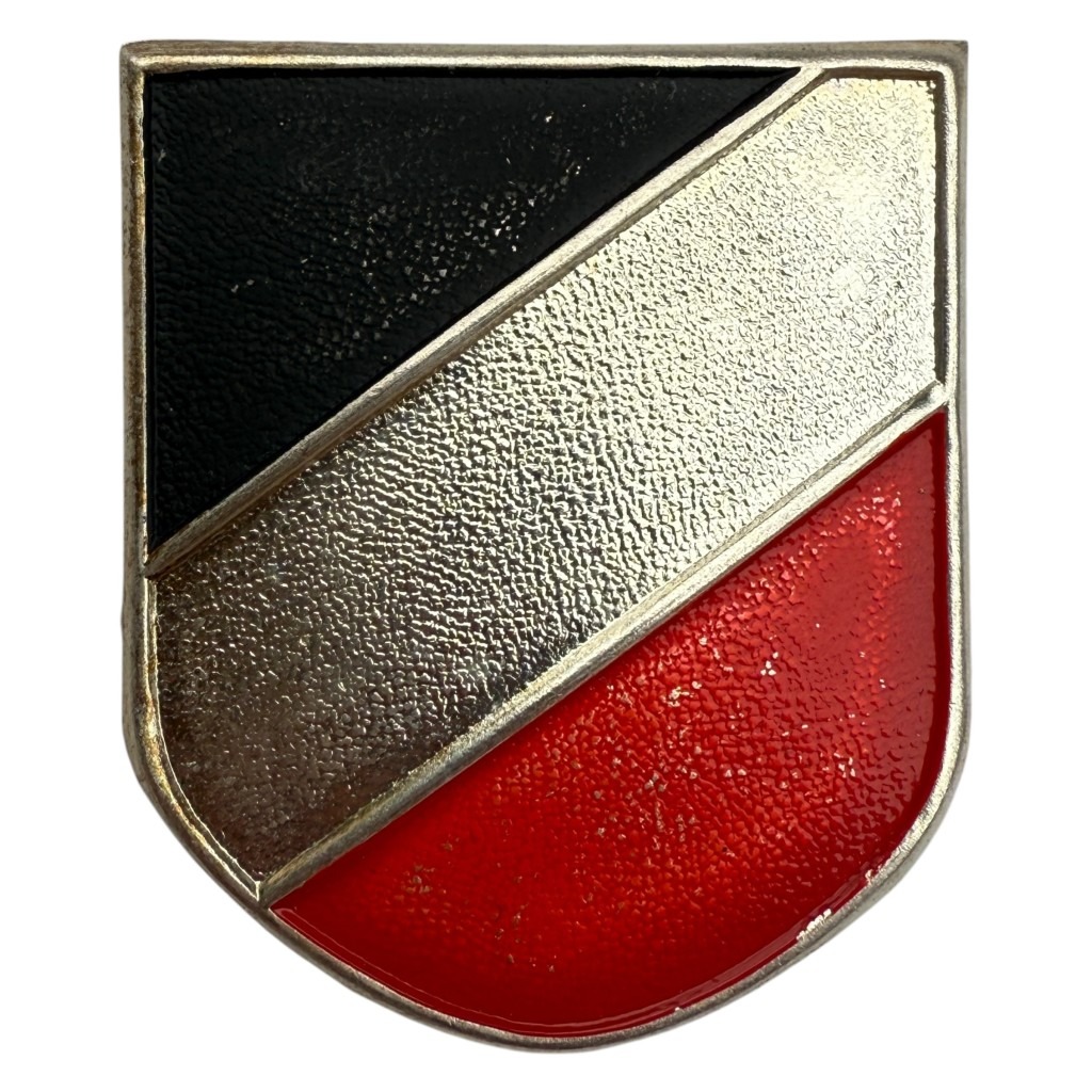 Original WWII German WH tropical pith helmet shields - Image 4