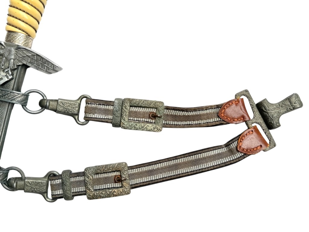 Original WWII German Luftwaffe officers dagger with hanger - Tiger Solingen - Image 10
