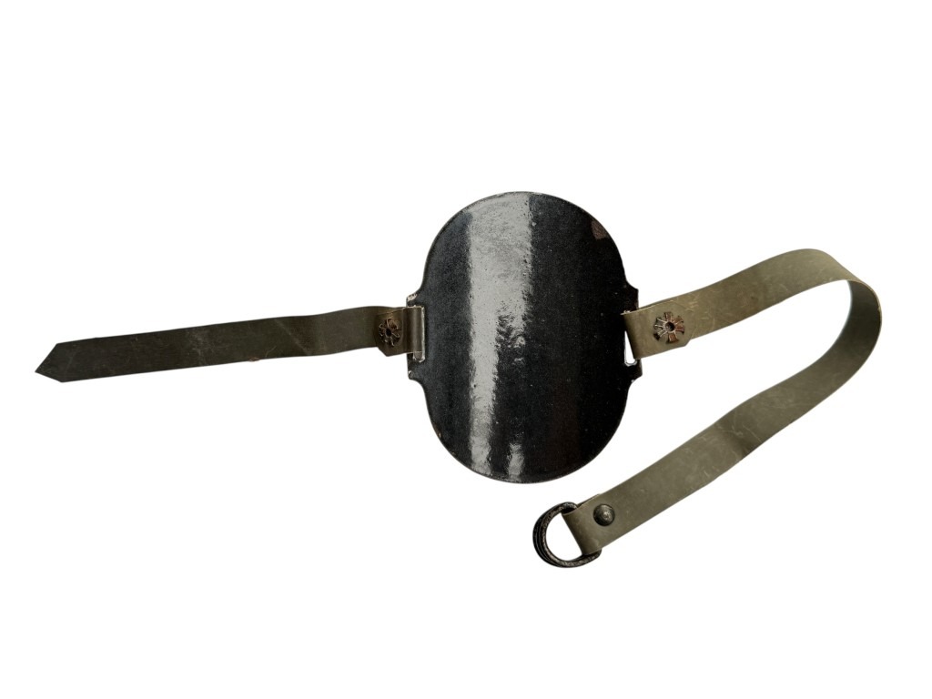 Original WWII Dutch ‘Luchtbeschermingsdienst’ arm shield Geneeskundige dienst - Image 3