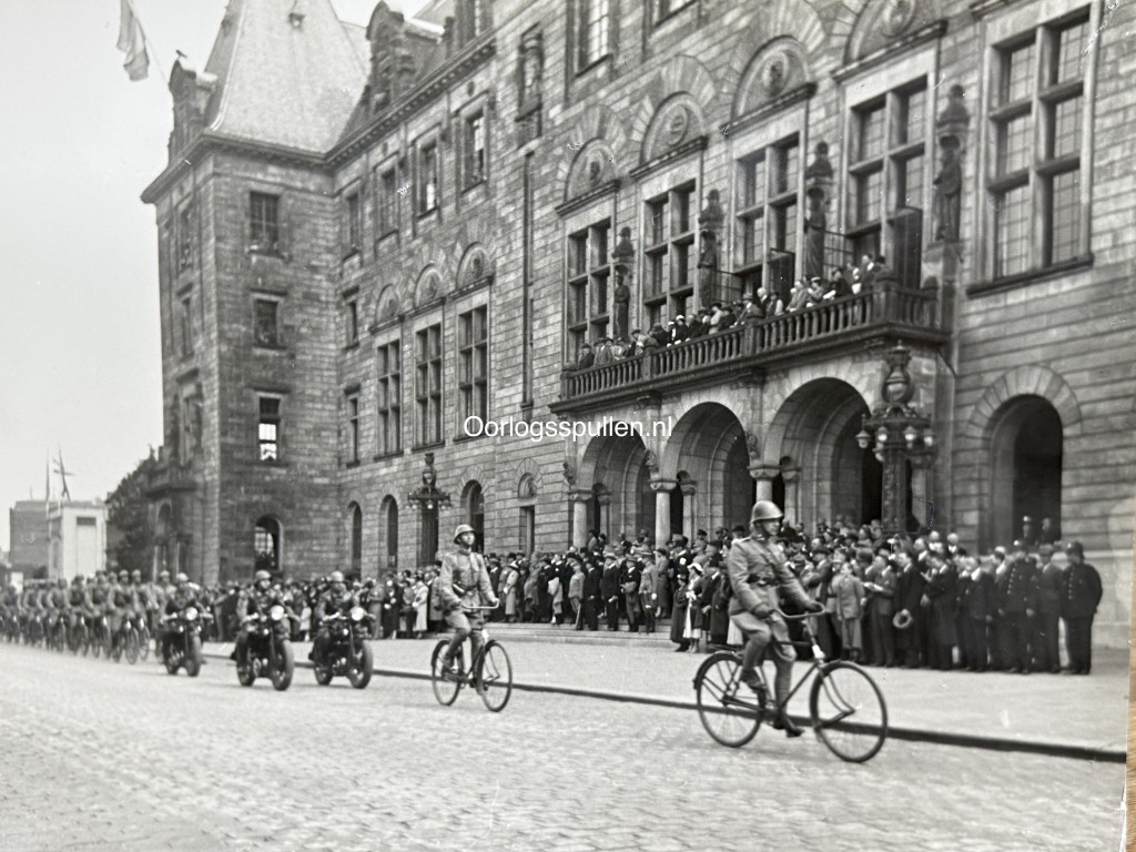 Original Pre 1940 Dutch army photo grouping Rotterdam (large size photos) - Image 4