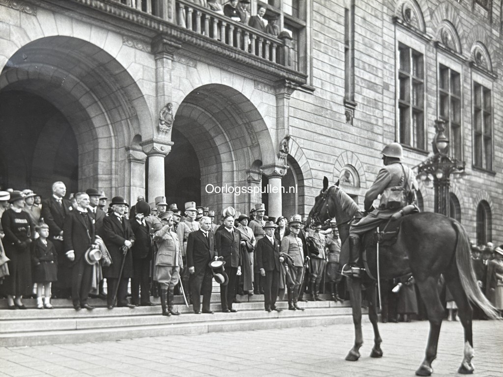 Original Pre 1940 Dutch army photo grouping Rotterdam (large size photos) - Image 8