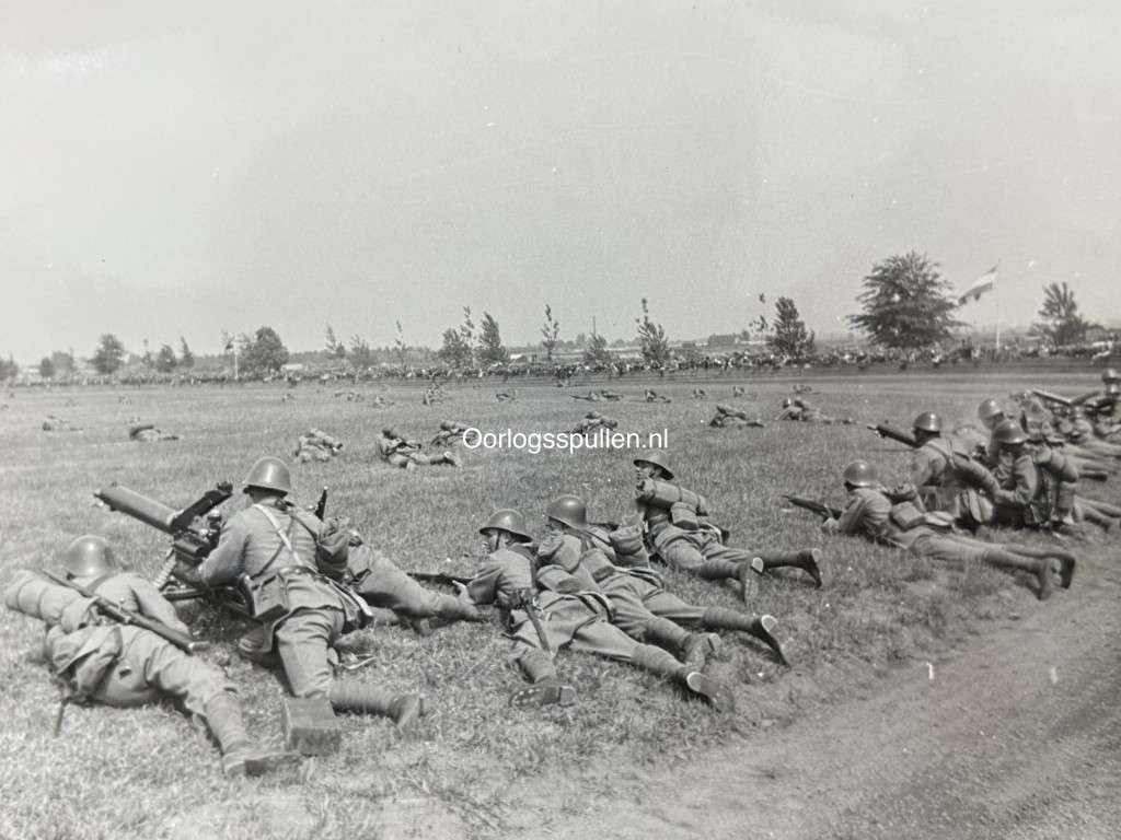 Original Pre 1940 Dutch army photo grouping Rotterdam (large size photos) - Image 12