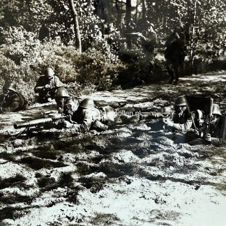 Original Pre 1940 Dutch army photo Lewis machine gun