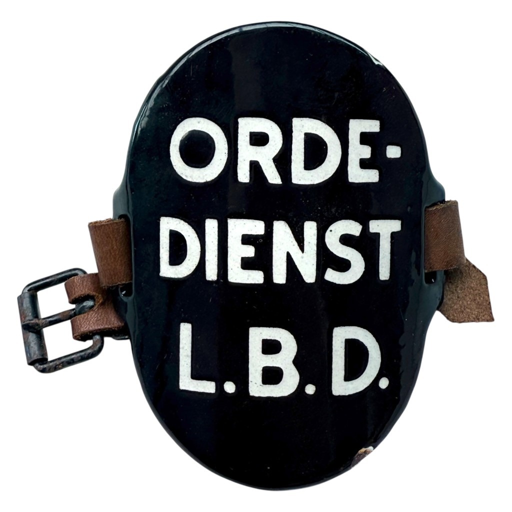 Original WWII Dutch ‘Luchtbeschermingsdienst’ arm shield Orde Dienst