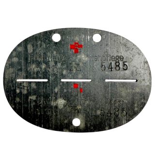Original WWII German Red Cross dog tag Erkennungsmarke Freiwillige Krankenpflege Wehrkreis XVII No. 5485 with red enamel cross – rare DRK medical ID disc.