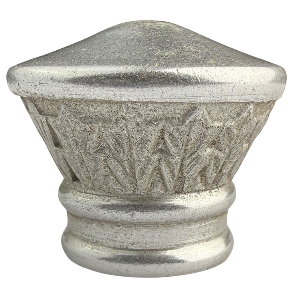 Original WWII German Land Customs Officer’s Dagger (Reichsfinanzverwaltung Dolch für Landzoll-Beamte) pommel