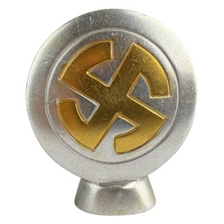 Original WWII German Luftwaffe 1st Model Officer’s Dagger Pommel – silver-plated with gilt swastika emblem, authentic World War 2 militaria part for dagger collectors.