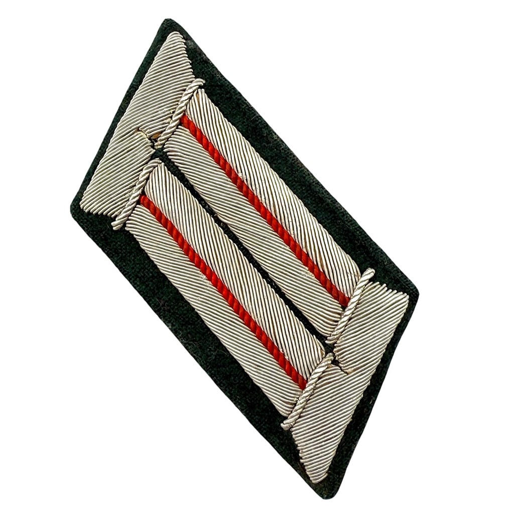Original WWII German WH artillery officers collar tab