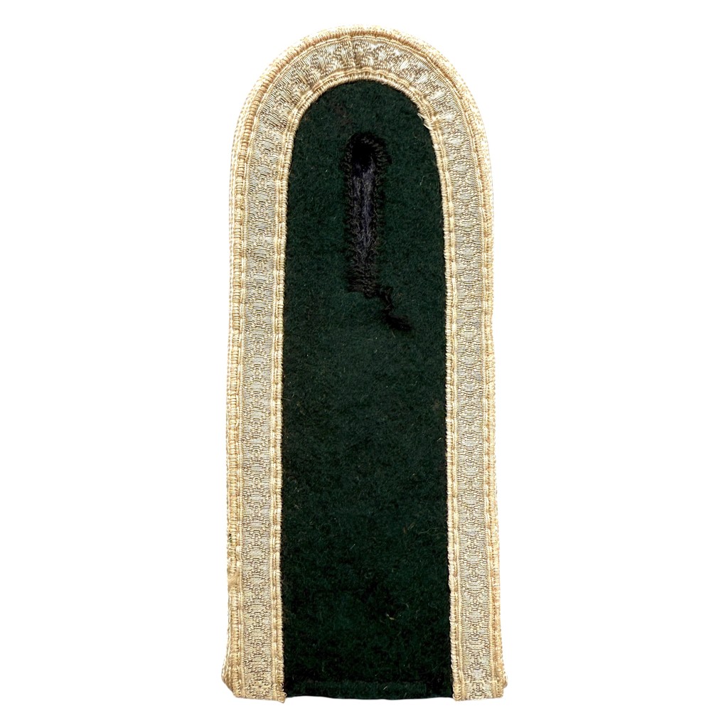 Original WWII German Wehrmacht Infantry NCO shoulder board – dark green wool with silver NCO tresse edging, authentic World War 2 insignia for collectors.