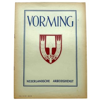 Origineel WWII Nederlandsche Arbeidsdienst (N.A.D.) ‘Vorming’ boekje – Nummer 3, maart 1944. Tijdschrift uit de collaboratieperiode met N.A.D.-embleem en motto “Ick Dien.” Zeldzame Nederlandse publicatie uit de Tweede Wereldoorlog, interessant voor verzamelaars van de Nederlandsche Arbeidsdienst, collaboratie en WOII-documentatie.