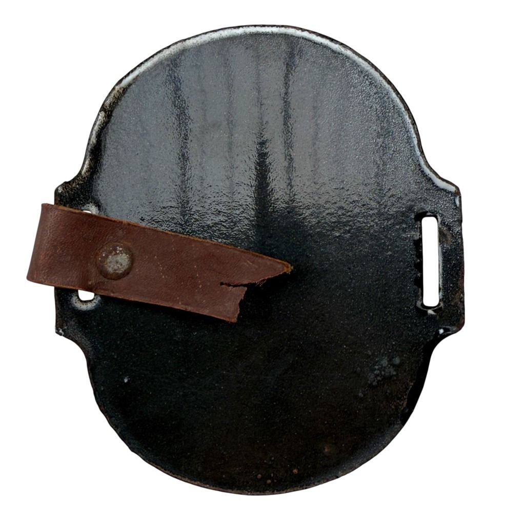 Original WWII Dutch ‘Luchtbeschermingsdienst’ arm shield Brandweer - Image 2