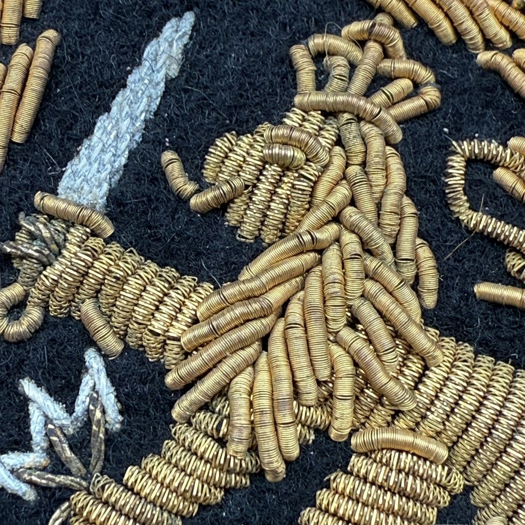 Original Dutch KNIL (1945-1949) officers cap insignia - Image 2