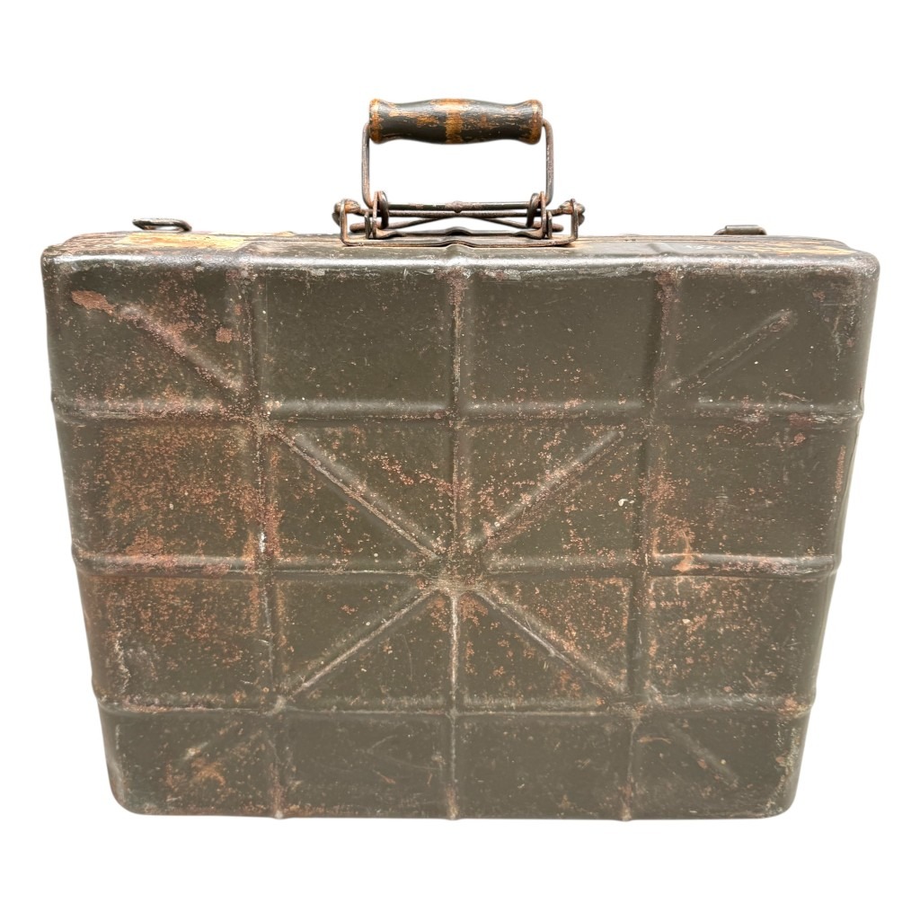 Original WWII German Stielhandgranate transport case - Image 4