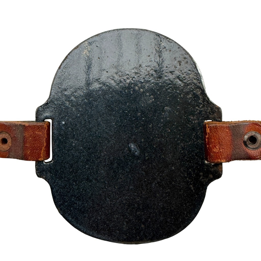 Original WWII Dutch ‘Luchtbeschermingsdienst’ arm shield Chemische Dienst - Image 2