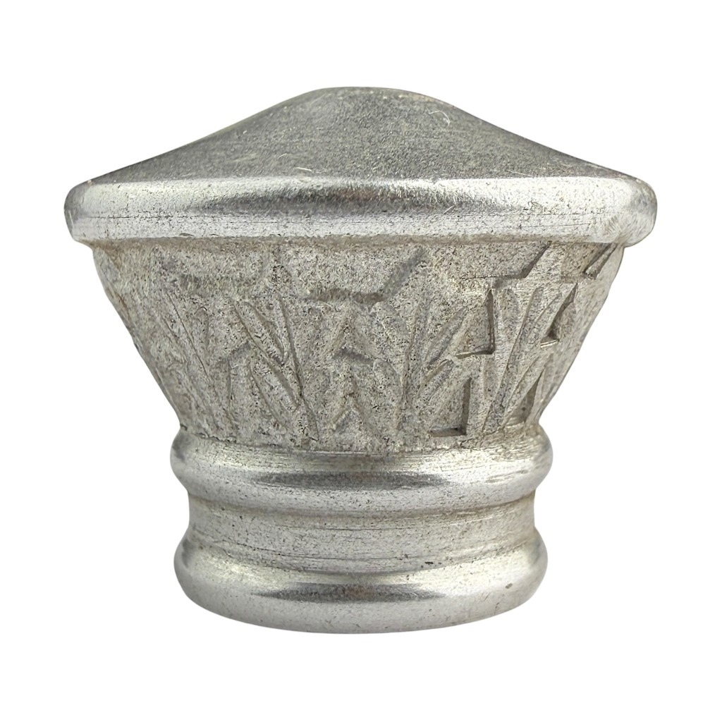 Original WWII German Land Customs Officer’s Dagger (Reichsfinanzverwaltung Dolch für Landzoll-Beamte) pommel