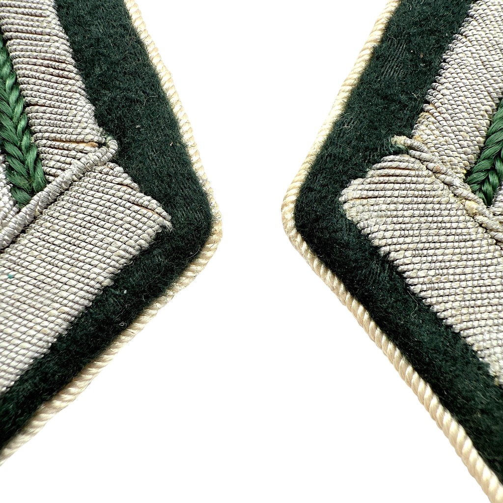 Original WWII German WH Zahlmeister collar tabs