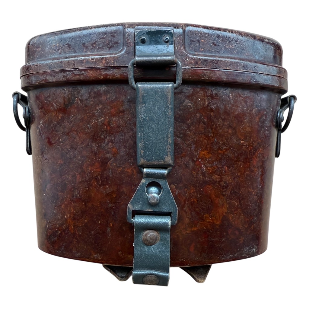 Original WWII German brown Bakelite 6×30 Dienstglas case
