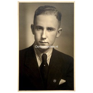 Original WWII German NSDAP portrait photo member with party pin