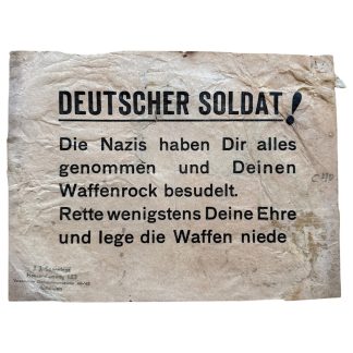 Originele Nederlandse verzets­poster uit de Tweede Wereldoorlog met anti-Duitse tekst die soldaten oproept de wapens neer te leggen — zeldzaam propagandastuk van het Nederlandse verzet, 26 x 19,5 cm.