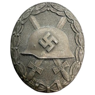 Original WWII German Verwundetenabzeichen in Silber - Maker 92