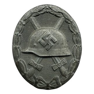 Original WWII German Verwundetenabzeichen in Silber - Maker L16