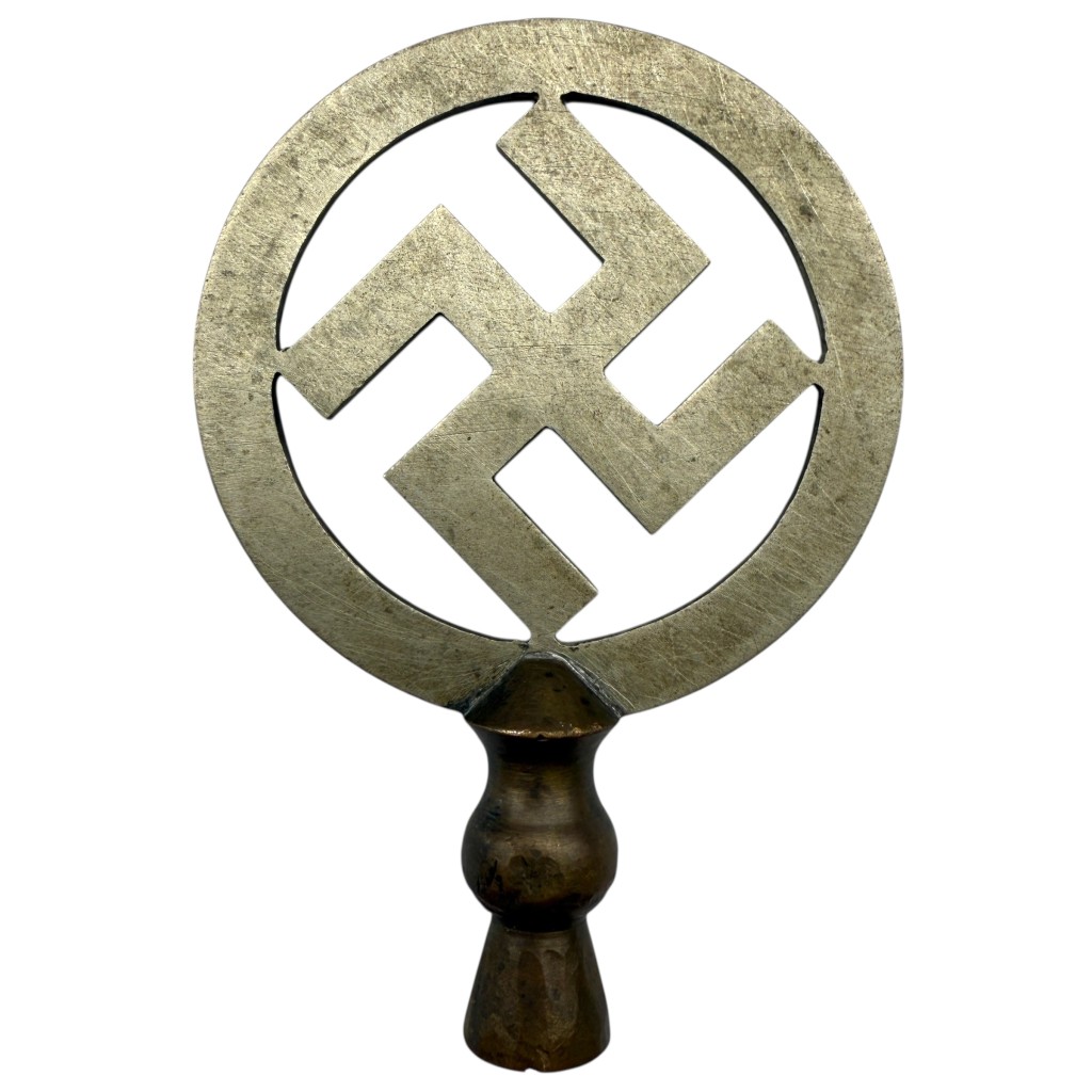 Original WWII German car hood insignia - Image 2