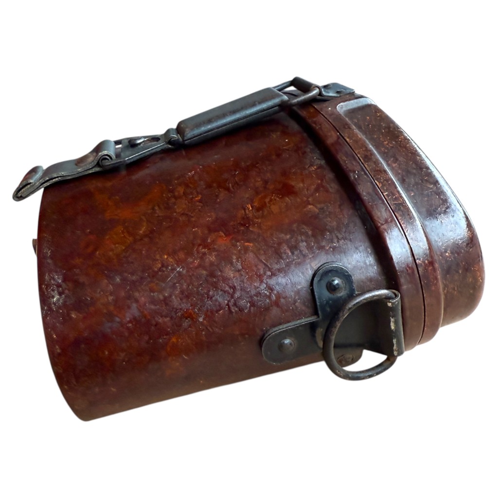 Original WWII German brown Bakelite 6×30 Dienstglas case